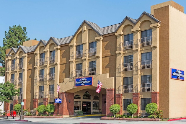 Gallery - Howard Johnson By Wyndham Pasadena