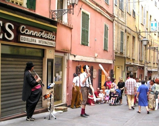 Gallery - Via Palazzo Sanremo