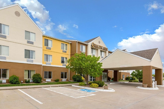 Gallery - Quality Inn Kearney