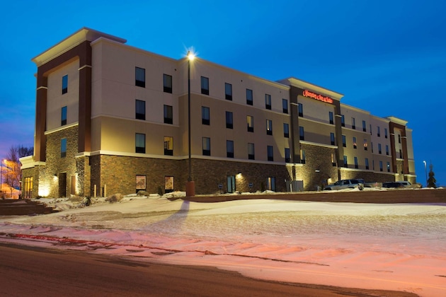 Gallery - Hampton Inn & Suites Bismarck Northwest