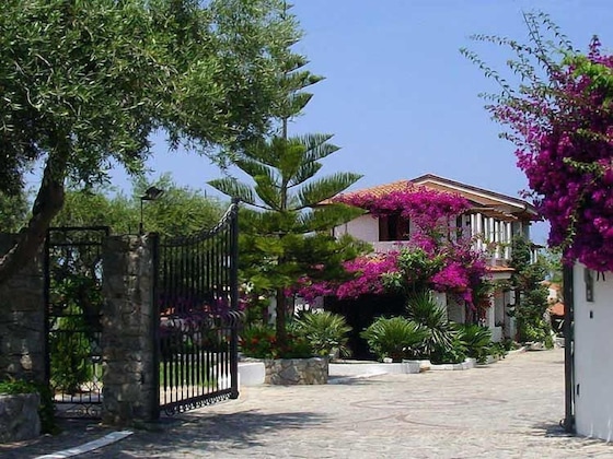 Gallery - Villaggio La Pizzuta