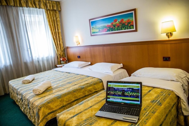 Gallery - Hotel Galant