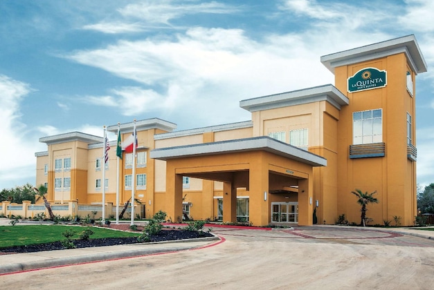 Gallery - La Quinta Inn & Suites By Wyndham Cotulla