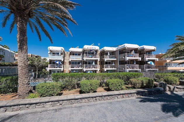 Gallery - Apartamentos El Paseo
