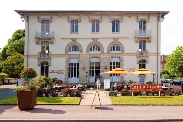 Gallery - Le Métropole