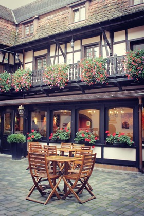 Gallery - Le Gouverneur