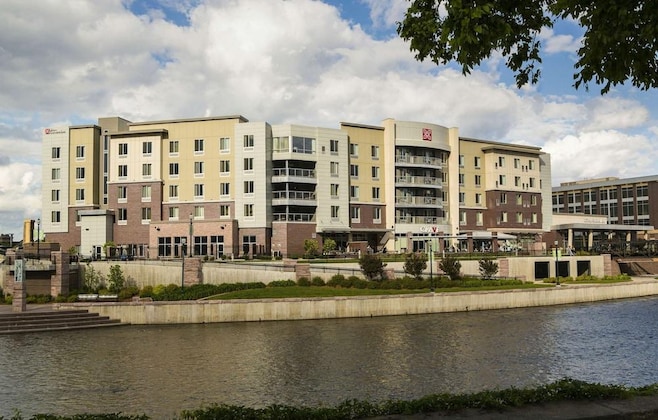 Gallery - Hilton Garden Inn Sioux Falls Downtown