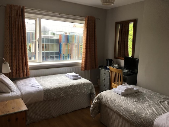 Gallery - Pearl Court Apartments