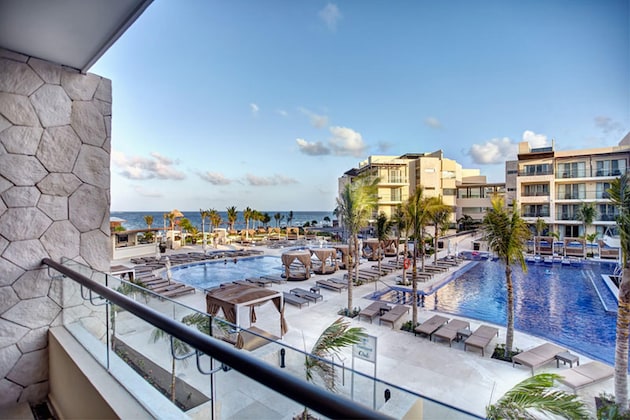 Gallery - Royalton Riviera Cancun, An Autograph Collection All-Inclusive Resort & Casino