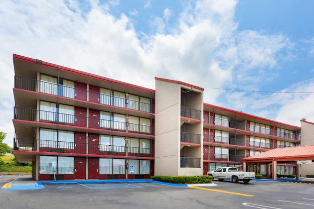 Gallery - Rodeway Inn & Suites Birmingham I-59 Exit 134