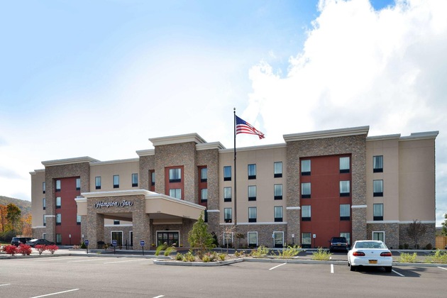Gallery - Hampton Inn Corning Painted Post