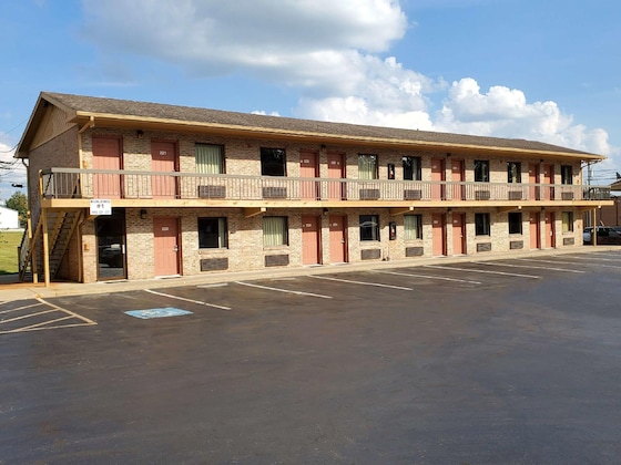 Gallery - Americas Best Value Inn & Suites St. Marys