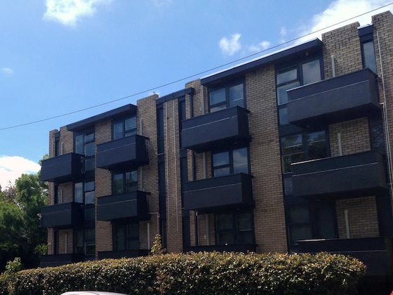 Gallery - George Powlett Apartments