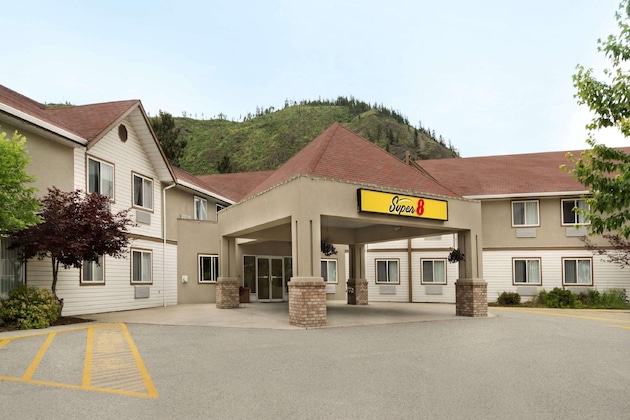 Gallery - Super 8 By Wyndham West Kelowna Bc