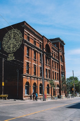 Gallery - Gladstone House