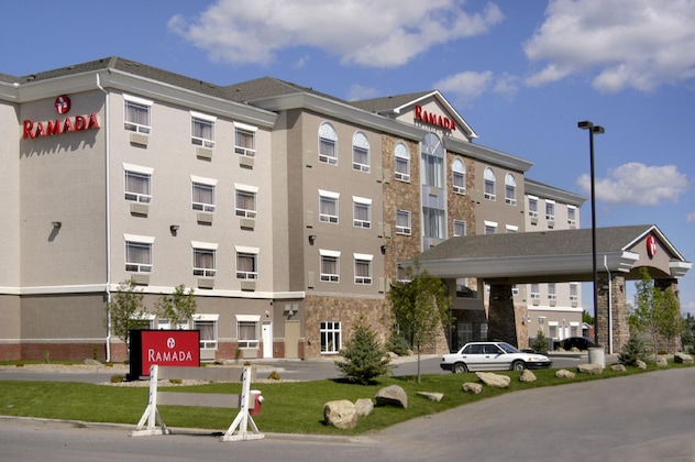 Gallery - Ramada By Wyndham High River