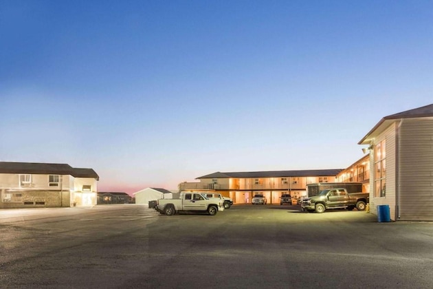Gallery - Moosejaw Inn