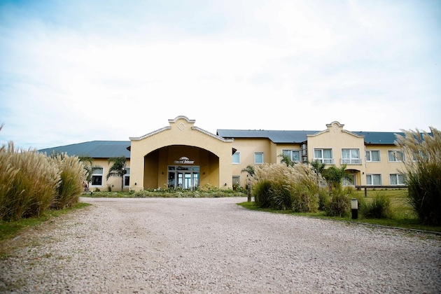 Gallery - Hotel Howard Johnson Trenque Lauquen