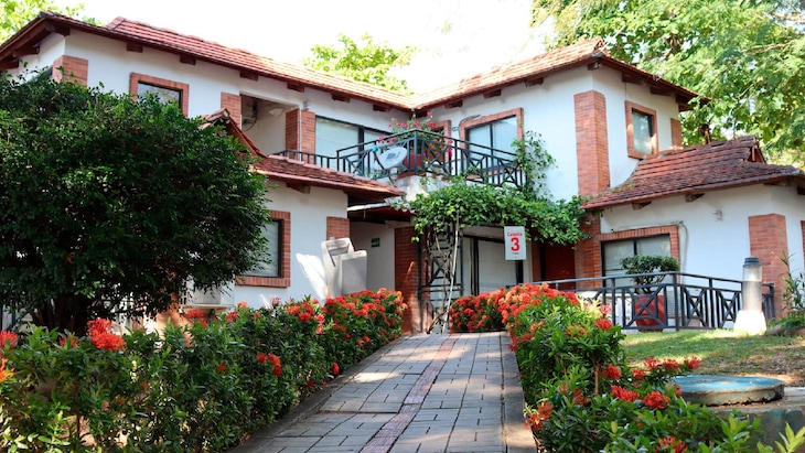 Gallery - Hotel Girardot Resort By On Vacation
