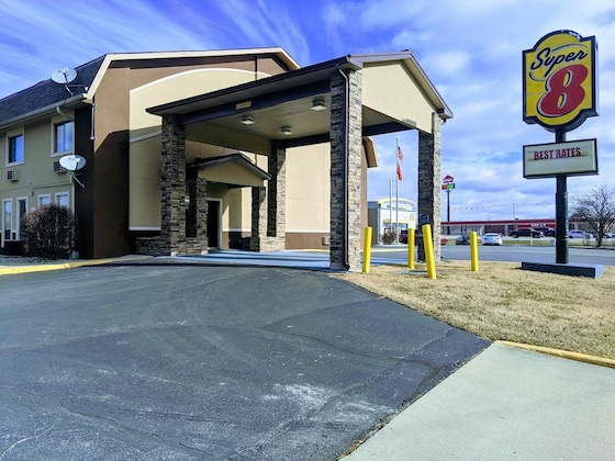 Gallery - Super 8 By Wyndham Shelbyville