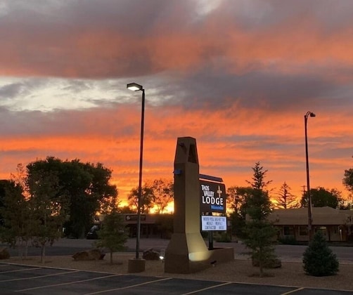 Gallery - Taos Valley Lodge