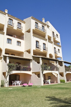 Gallery - Apartamentos El Toro