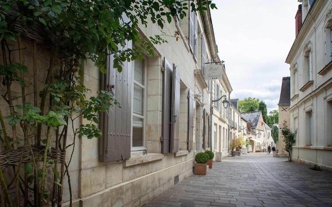 Gallery - Hôtel De Biencourt