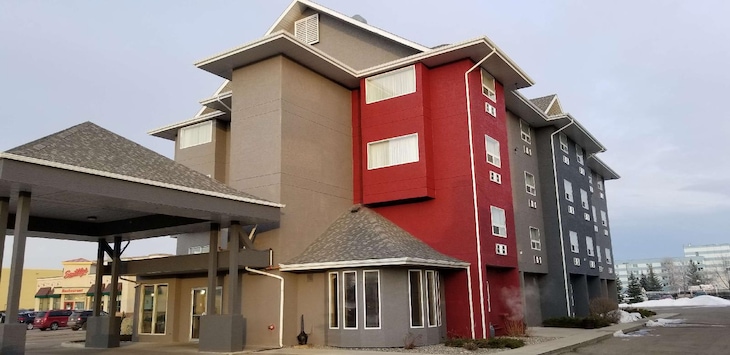 Gallery - Surestay Plus Hotel By Best Western Lethbridge