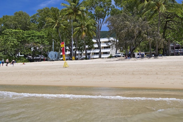 Gallery - On Palm Cove Beachfront Apartments