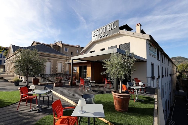 Gallery - Hôtel La Capelle