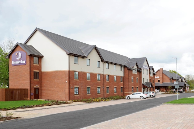 Gallery - Premier Inn Redditch North (A441)