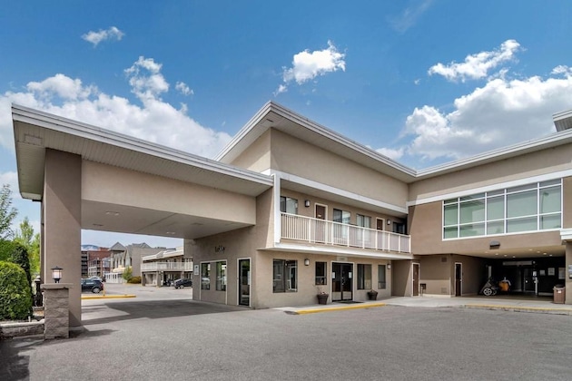 Gallery - Econo Lodge Inn & Suites