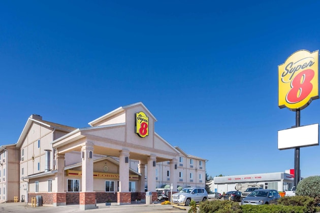Gallery - Super 8 By Wyndham Moose Jaw Sk