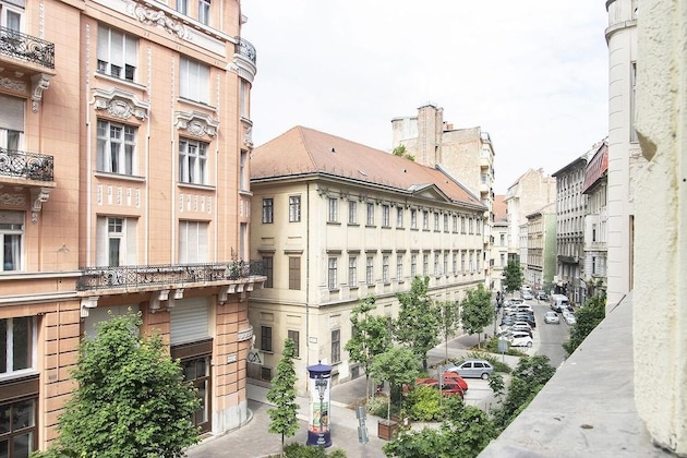 Gallery - Real Apartments Semmelweis