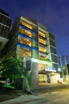 Gallery - Hotel 88 Embong Kenongo By Wh
