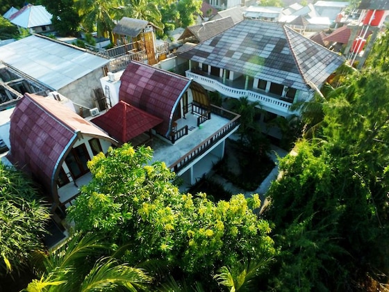 Gallery - Warna Beach Hotel