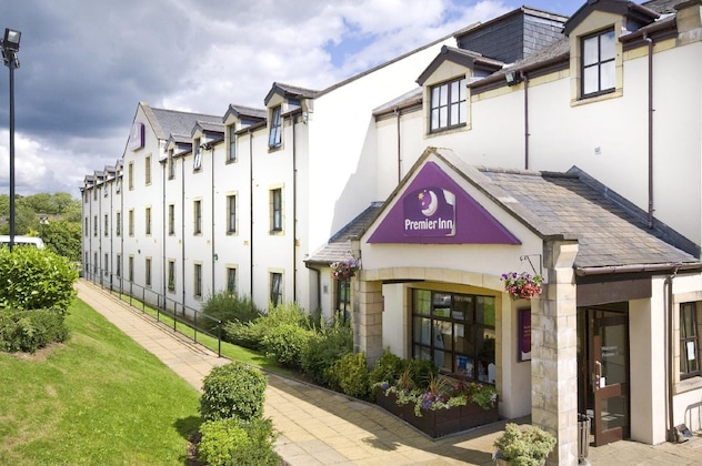 Gallery - Premier Inn Glasgow (Milngavie)