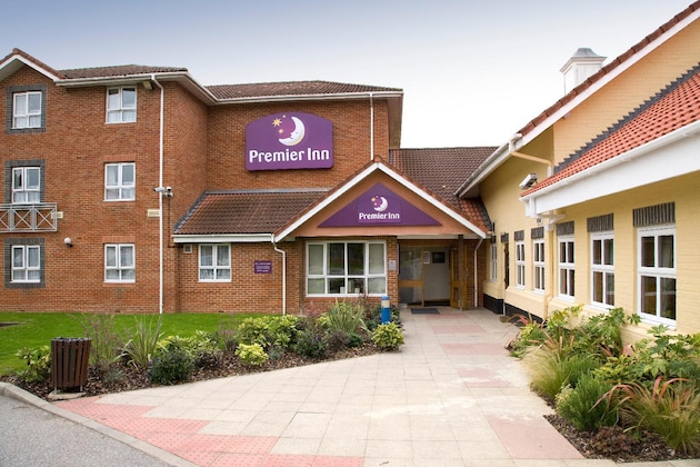 Gallery - Premier Inn Welwyn Garden City
