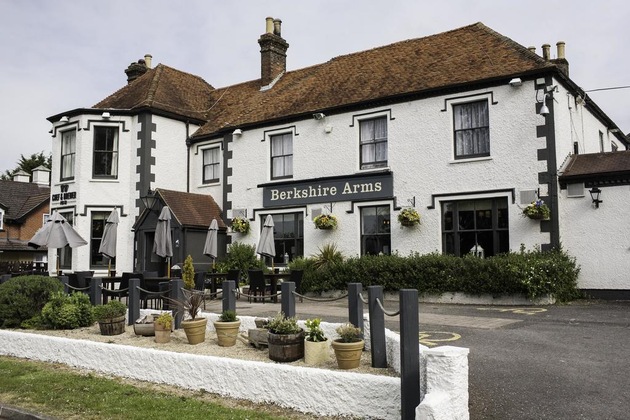 Gallery - Berkshire Arms By Chef And Brewer Collection