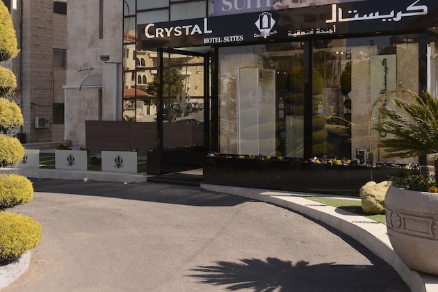 Gallery - Crystal Suites