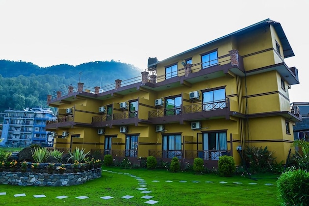 Gallery - Hotel Lakefront