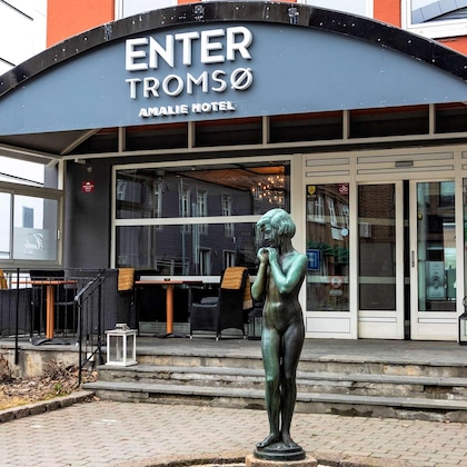 Gallery - Enter Amalie Hotel
