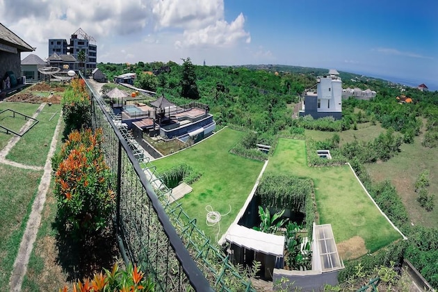 Gallery - The Ocean Views Luxury Villas & Apartment