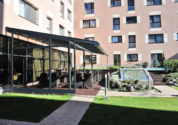 Gallery - Melrose Apartments 2