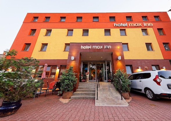 Gallery - Max Inn Hotel