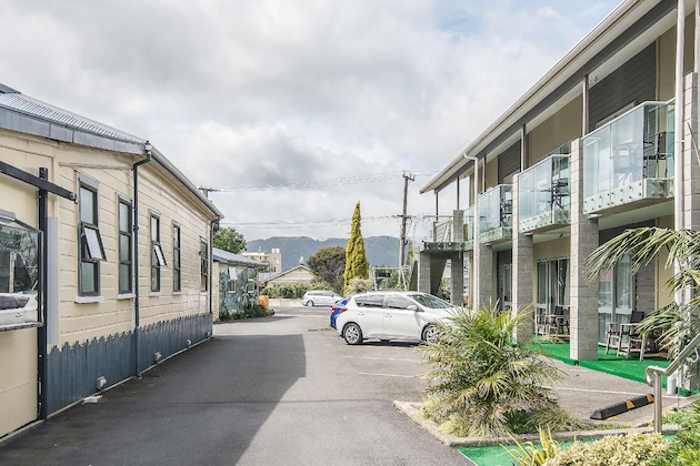 Gallery - Dupont Executive Motels