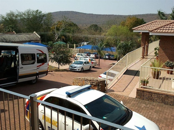 Gallery - Country Link Guest Lodge