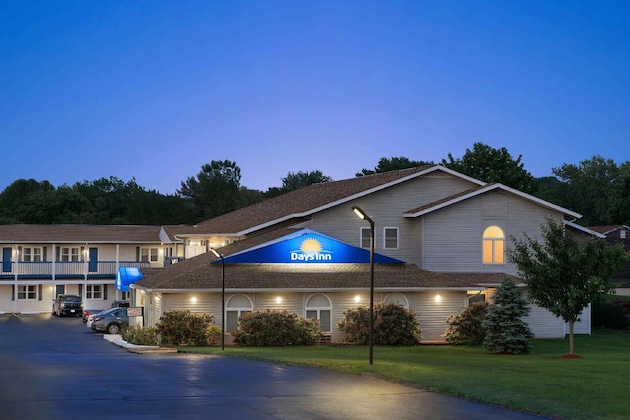 Gallery - Days Inn By Wyndham Middletown Newport Area