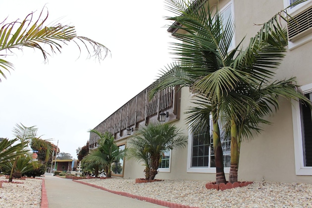 Gallery - Sea Air Inn & Suites - Downtown - Restaurant Row