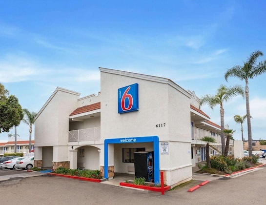 Gallery - Motel 6 Carlsbad East